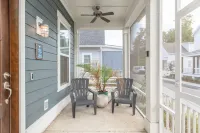 Old Town Bluffton Home + FREE Golf Cart Luxury Home - Sleeps 8