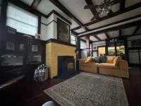 Craftsman Charm, 2-bedroom house with AC, WiF, Tranquil Setting