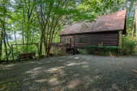 The Maple Bear - Amazing Mountain Views + Hot Tub