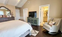 4-Bedroom Vacation Home Steps to Seaside Heights Boardwalk