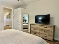 Cozy, Modern Lakeside Condo