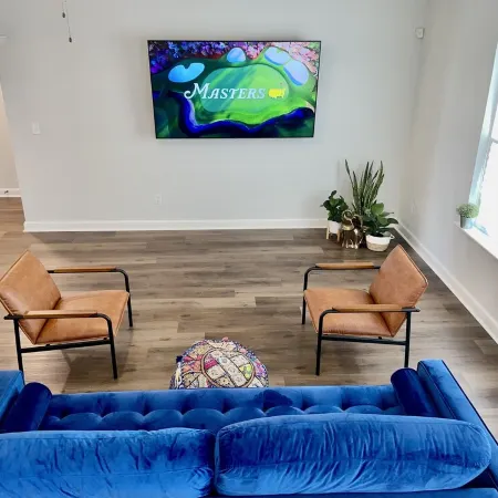NEW MODERN Ranch-Style home — minutes from the course ! ⛳️