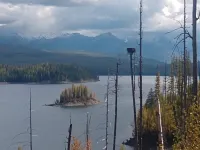 Cozy home along the adventure corridor to Glacier National Park