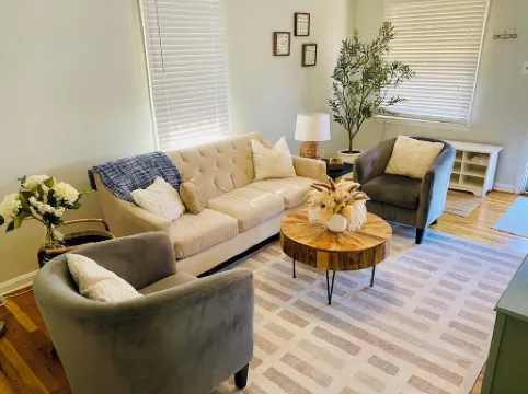 Dogtown: St. Louis Family Favorite! Forest Park, Zoo, Arch, SLU, WashU, Yard,BJC Отели рядом с достопримечательностью «Музей Транспорта»