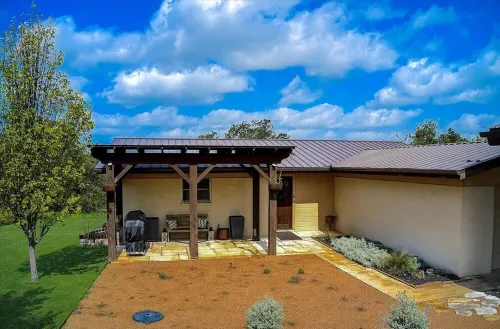 Sandy Feet Retreat on LBJ - Pool, Hot Tub, Kayaks