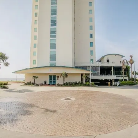 Ocean Front, Amazing Balcony with Floor to Ceiling Windows. Sunsets & Sunrise.