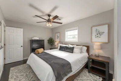 Stylish Escape - Chic & Cozy with Relaxing Backyard Hotels near Lowe's Garden Center