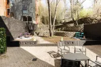 Queen City Penthouse - OTR - Villas