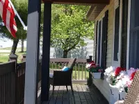 A Stone's Throw from Lake Superior, the bay and downtown pet friendly