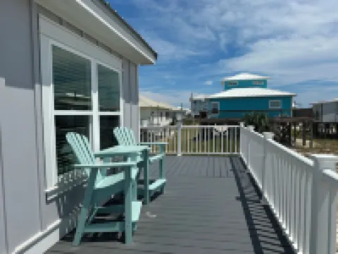 Seaclusion Beach View Cottage, Pet Friendly