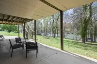 Waterfront with an easy walk to party dock and pet friendly home on Lake Lanier