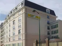 City Résidence Paris Saint-Maurice Hotel a Charenton-le-Pont