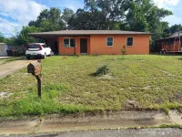 Great location,  5 min to a beach, close to Destin!