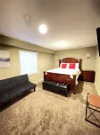 Pine View - Spacious 3000 SQFT Home with Game Room, Bar and 3 Decks!
