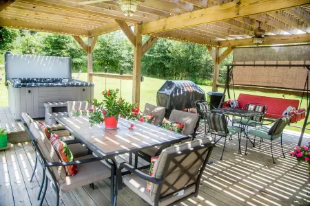 Perfect house for Clemson/SWU activities like Clemson football and disc golf!!! Отели в г. Pickens County