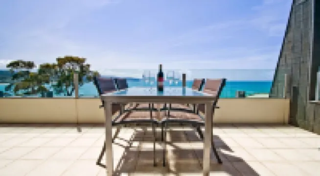 Spectacular Views Apartment: Bay Panorama