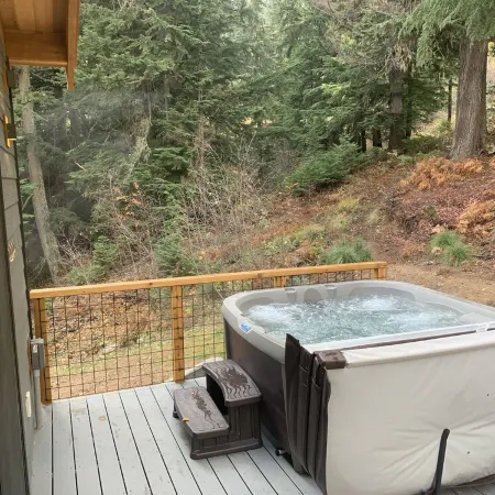Custom Cabin: Great Location, Hot Tub, & More!