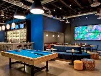Aloft Fort Worth Downtown Hotels near Sid Richardson Museum