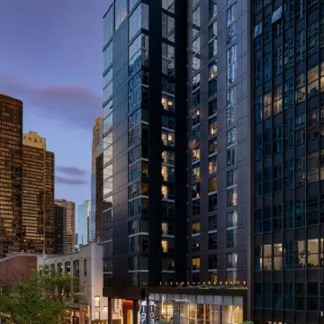Aloft Chicago Mag Mile Hotels near Magnificent Mile