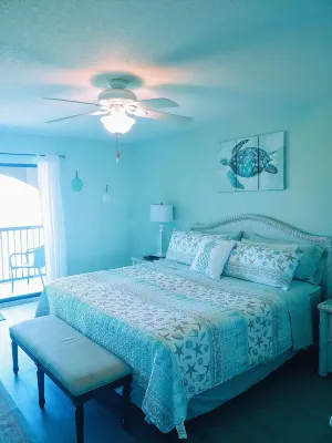 UPDATED BEACHFRONT & DOG FRIENDLY-BREED RESTRICTIONS Hotels near St. Johns County Ocean Pier & Courts Park