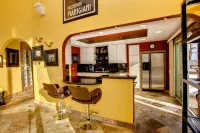 MT. SOLEDAD BEACH PARADISE - AMAZING PANORAMIC VIEWS! - HEATED POOL & JACUZZI
