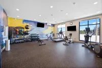 Best Western Plus Marquette Hotel  Suites - Gym