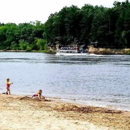 Wisconsin Dells Cabin in the Woods