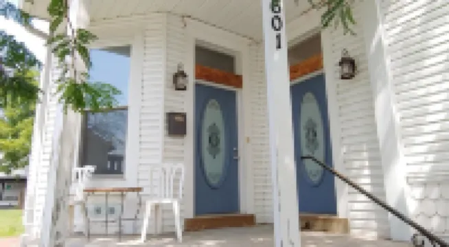 Victorian Center Jeffersonville