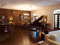 HEART OF DOWNTOWN Palafox Loft, sleeps 6
