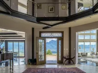 The Octagon House - 30 Mins to Yellowstone N. Entry - Master Sauna Jacuzzi Hotels in Emigrant