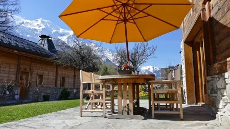 Charming little chalet in the center of Chamonix, Mont-Blanc view
