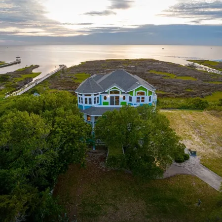 Panoramic Views! 7BR - 8BA - Elevator- Pool - Hot Tub - Game Room - Theater