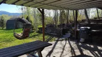 Black Bear Inn,Bridger views, E. Gallatin river access via cherry creek ponds.  호텔