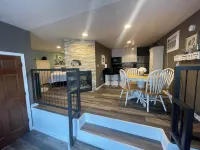 Peaceful Condo in Wabasha with Beautiful River Bluff Views (Upper Unit) Hotels in Wabasha