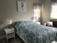 GORGEOUS BEACH HOUSE IN BRIGANTINE! ENJOY BEACH, CASINOS>BRING YOUR DOG Отели рядом с достопримечательностью «Парк Шарк»