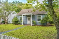 The McCaskill Cottage in the Village of Pinehurst! Các khách sạn gần The Country Club of North Carolina