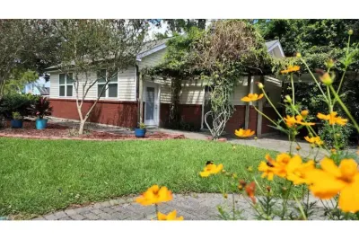 New Guest House on Bayou w/Hot tub & Spectacular view