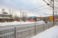 Park your car and ATV/Snowmobile from the door!!