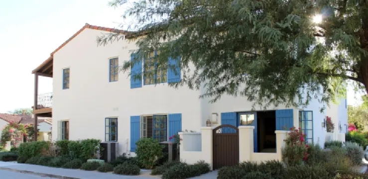 1st floor King Resort Suite Fireplace Mt Views Patio, Pool Steps Away 1BR#065127