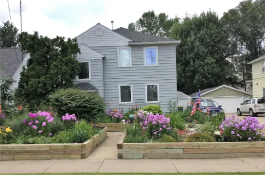 2 Bedroom, 1 Bath Apartment . Walk to Mayo, Trails, Parks, Shopping, Restaurants