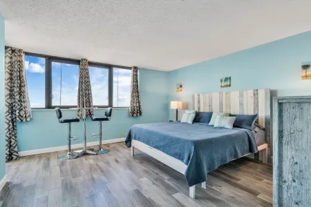 The Best Oceanfront View in Daytona Beach!!