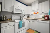 Walk to Restaurants & Shopping; 1 mile to SoCo