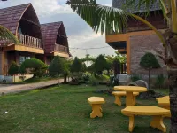 Love in Hotel and Resort Jepara otelleri