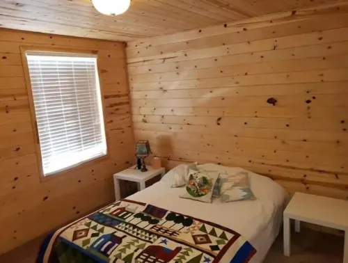 Isaaks Trails End Cabin Retreat in Pine Flat