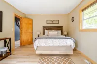 Cozy Chalet in the Heart of Northern Michigan Hotels in Whitewater Township