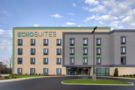 Echo Suites Richmond West - Extended Stay by Wyndham Отели в г. Три Чопт