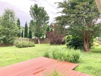 Bright centrally located 3 bed/2 bath with fenced private yard