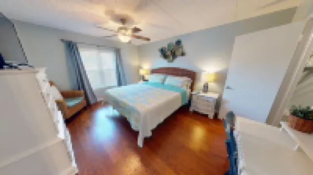 Beautifully Updated 2 Bed / 1 Bath on Intercoastal