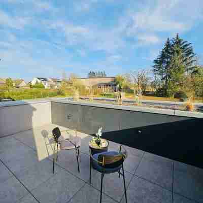 Spacious 3 Bedroom with Large Terrace and Parking-Shut1 Others