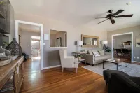 Haven Haus:  Spacious 3Br, 2BA w/ Firepit & Coffee Bar, 6 Blocks from Main St